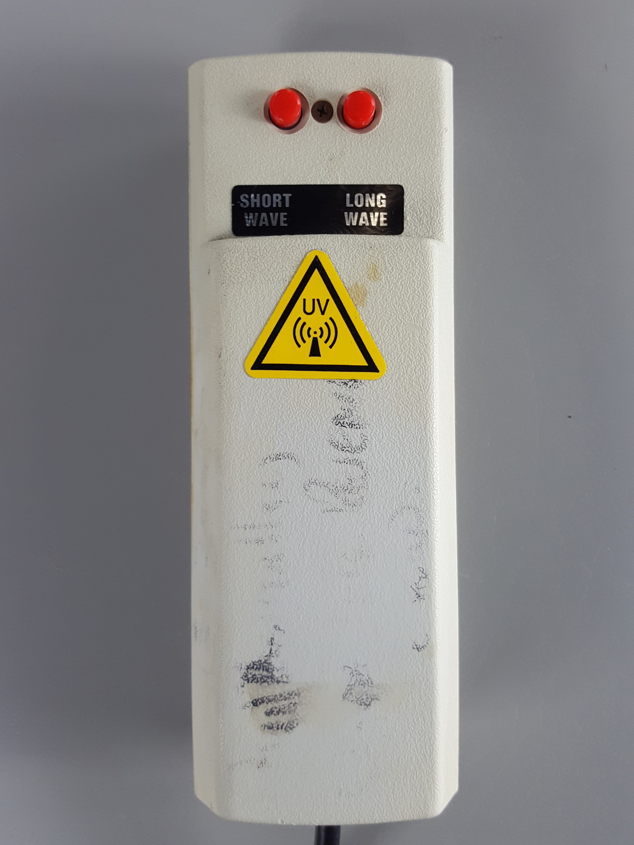Image of UVP UVGL-25 Compact Mineralight Ultraviolet Handheld Lamp