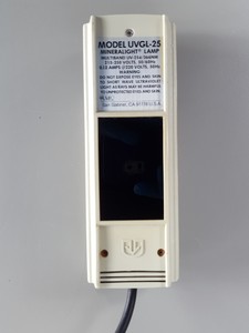 Thumbnail image of UVP UVGL-25 Compact Mineralight Ultraviolet Handheld Lamp