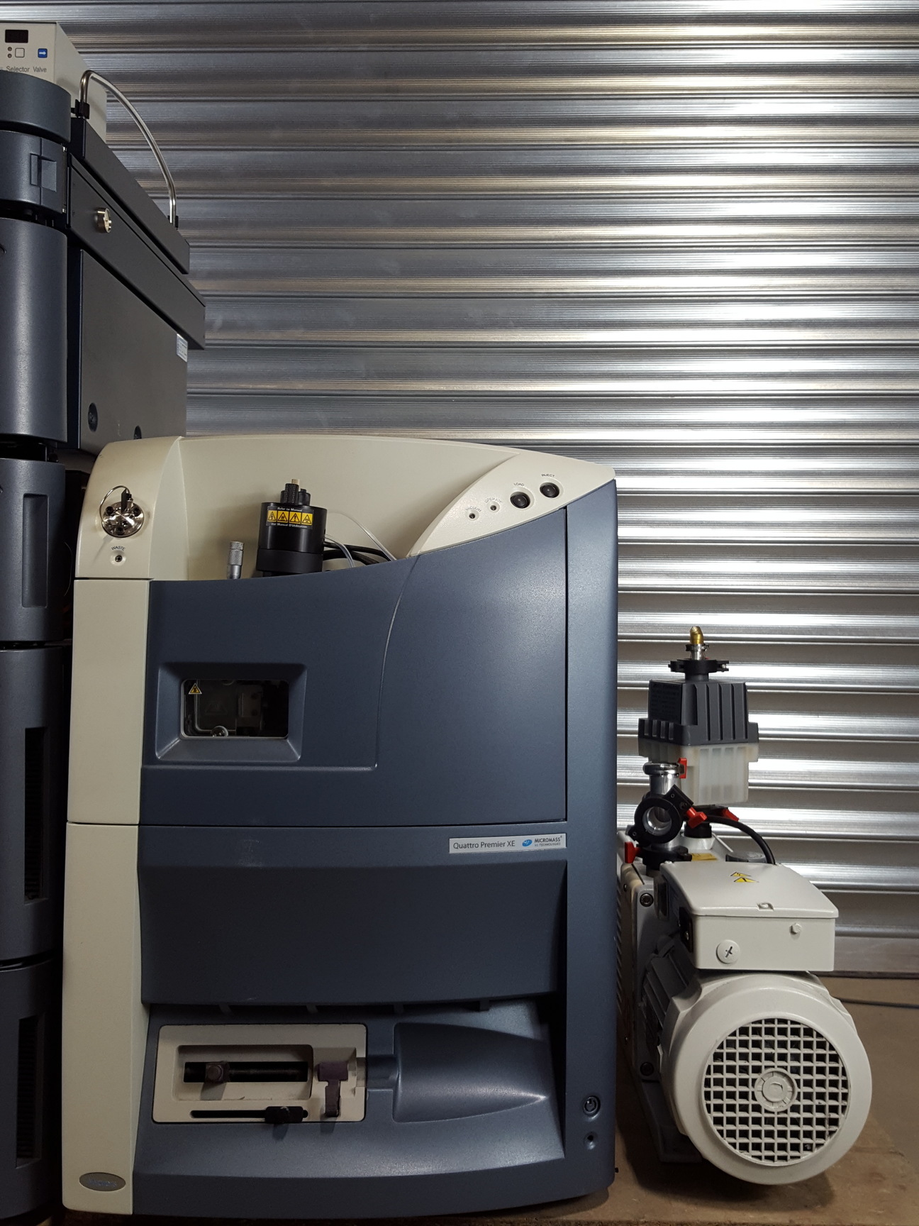 Image of Quattro Premier XE Mass Spectrometer + Edwards 28 Pump Lab