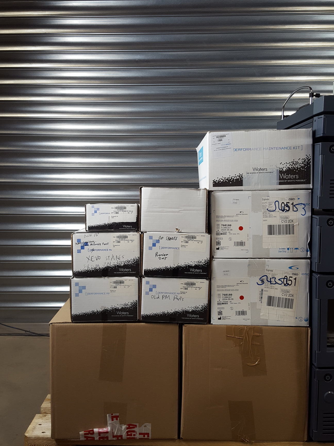 Image of Quattro Premier XE Mass Spectrometer + Edwards 28 Pump Lab