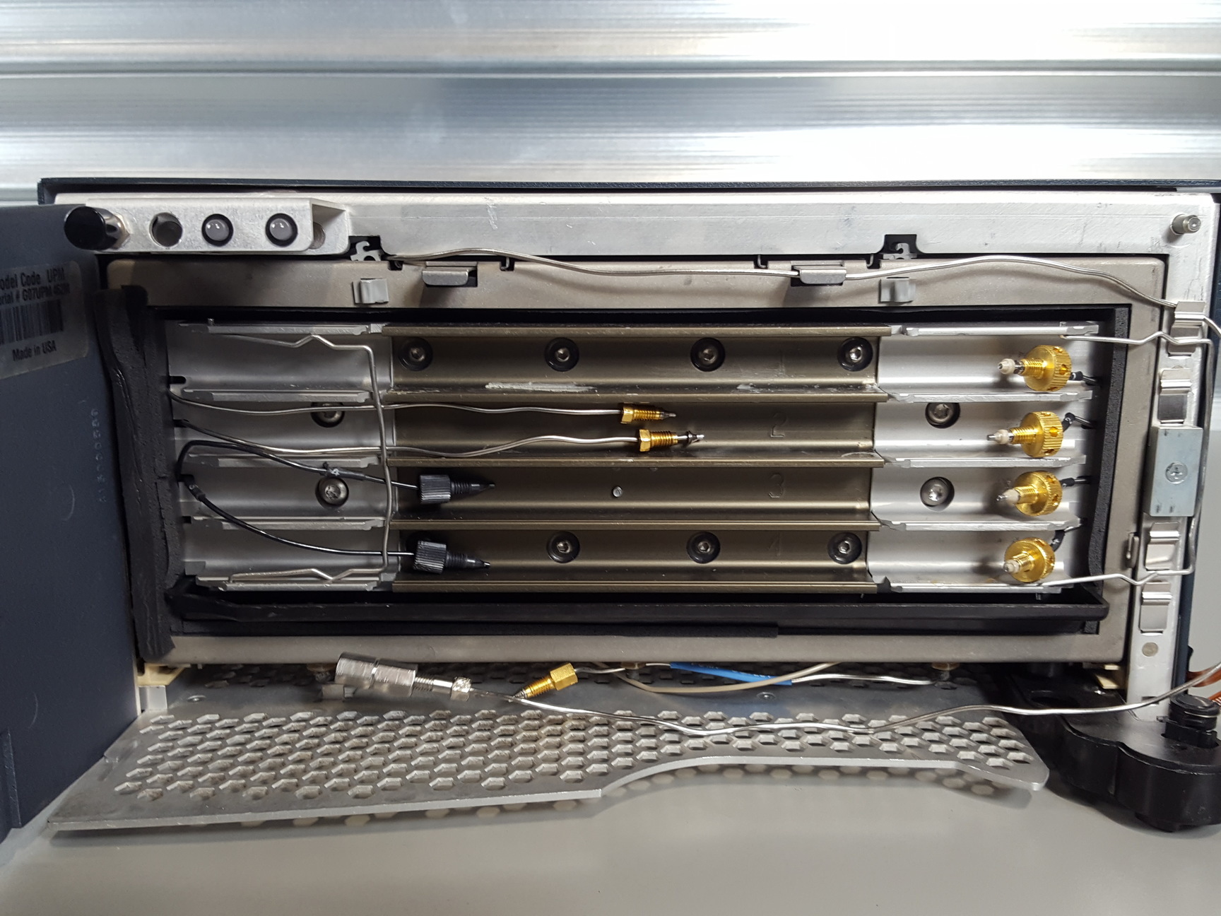 Image of Quattro Premier XE Mass Spectrometer + Edwards 28 Pump Lab