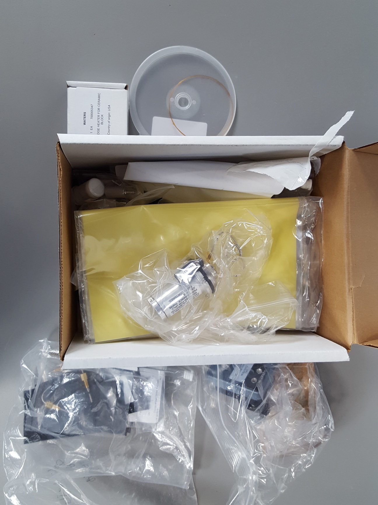 Image of Quattro Premier XE Mass Spectrometer + Edwards 28 Pump Lab