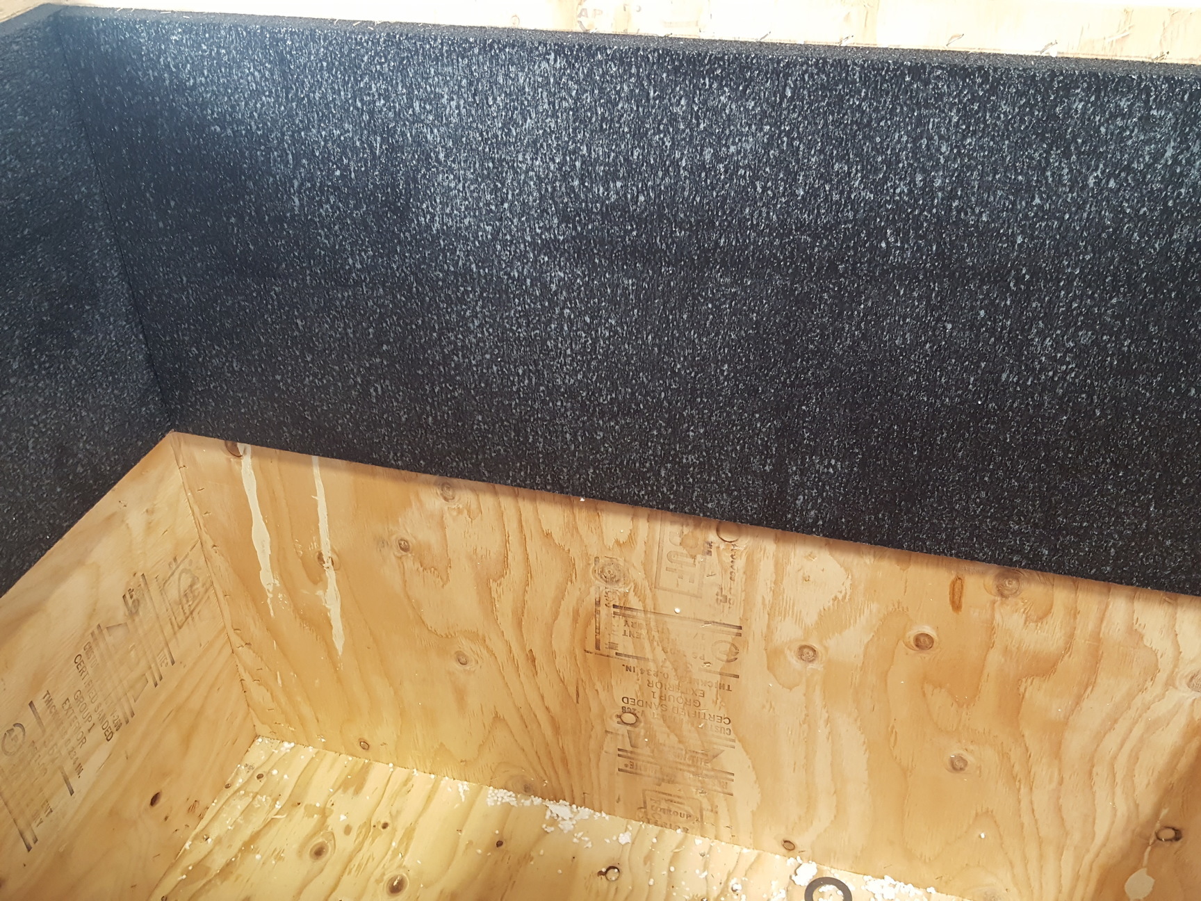 Image of Large Wooden Shipping Export Crate 109cm L x 73.5cm W x 87cm D