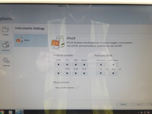 Thumbnail image of Agilent ELO / Seahorse Bioscience Touchscreen PC E083923 + Wave Software Xfe24