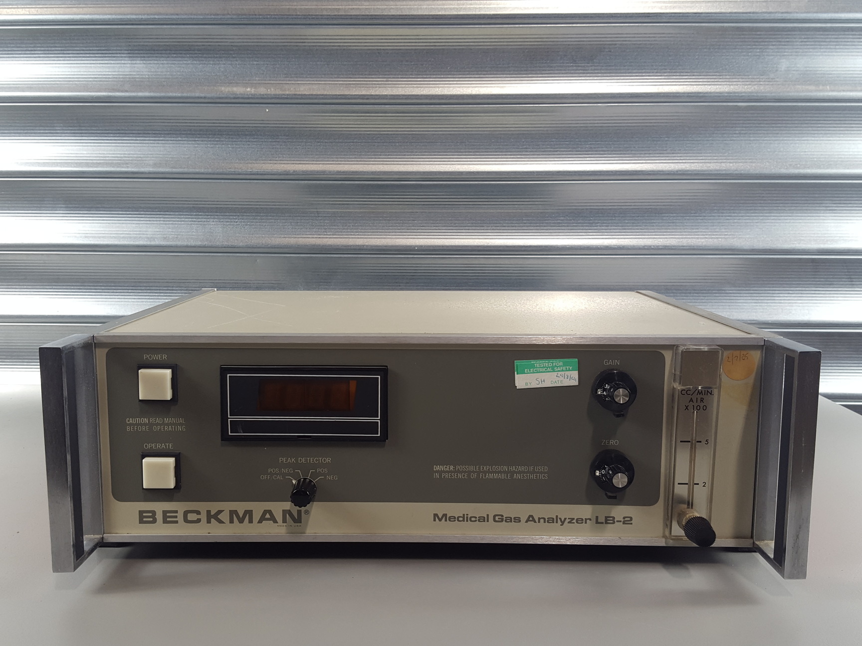 Image of Beckman Medical Gas Analyser LB-2 3-2 System Model 240m Carbon Dioxide Lab