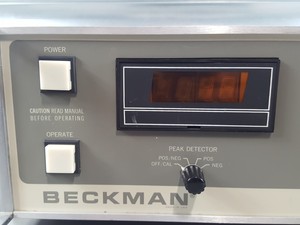 Thumbnail image of Beckman Medical Gas Analyser LB-2 3-2 System Model 240m Carbon Dioxide Lab