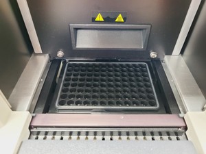 Thumbnail image of Applied Biosystems AB 7500 Fast Real-Time PCR System with Dell PC & Software Lab