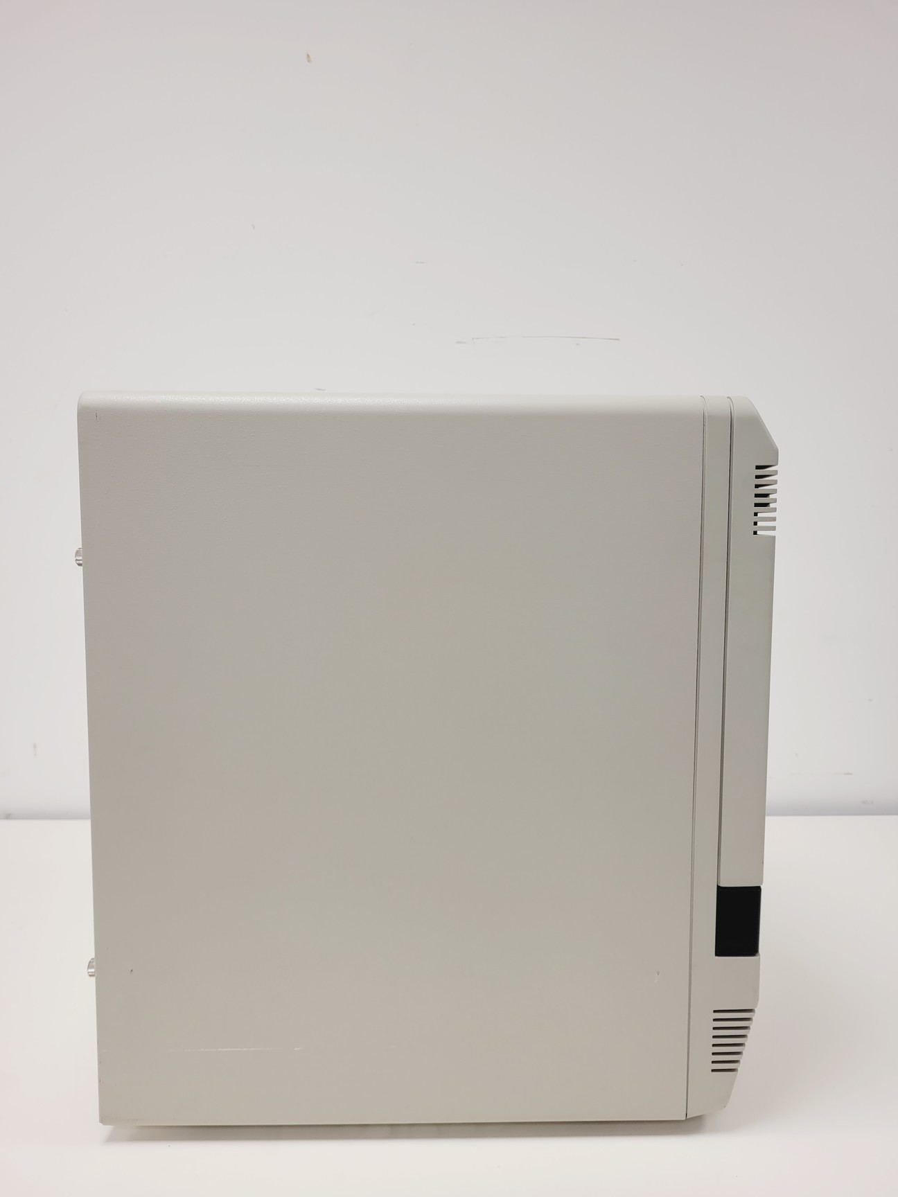 Image of Applied Biosystems AB 7500 Fast Real-Time PCR System with Dell PC & Software Lab