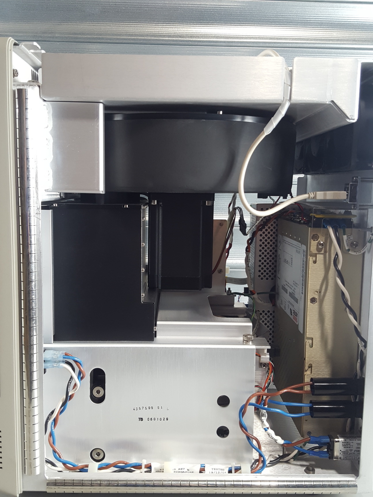 Image of Applied Biosystems AB 7500 Fast Real-Time PCR System with Dell PC & Software Lab