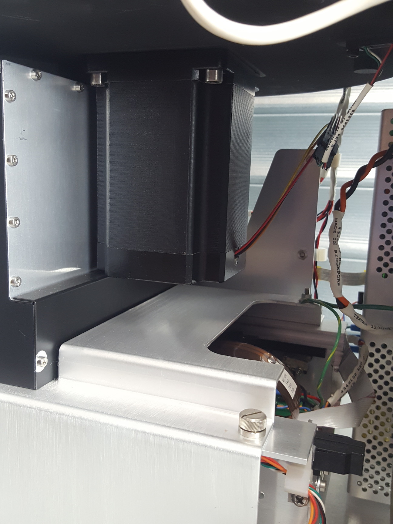 Image of Applied Biosystems AB 7500 Fast Real-Time PCR System with Dell PC & Software Lab