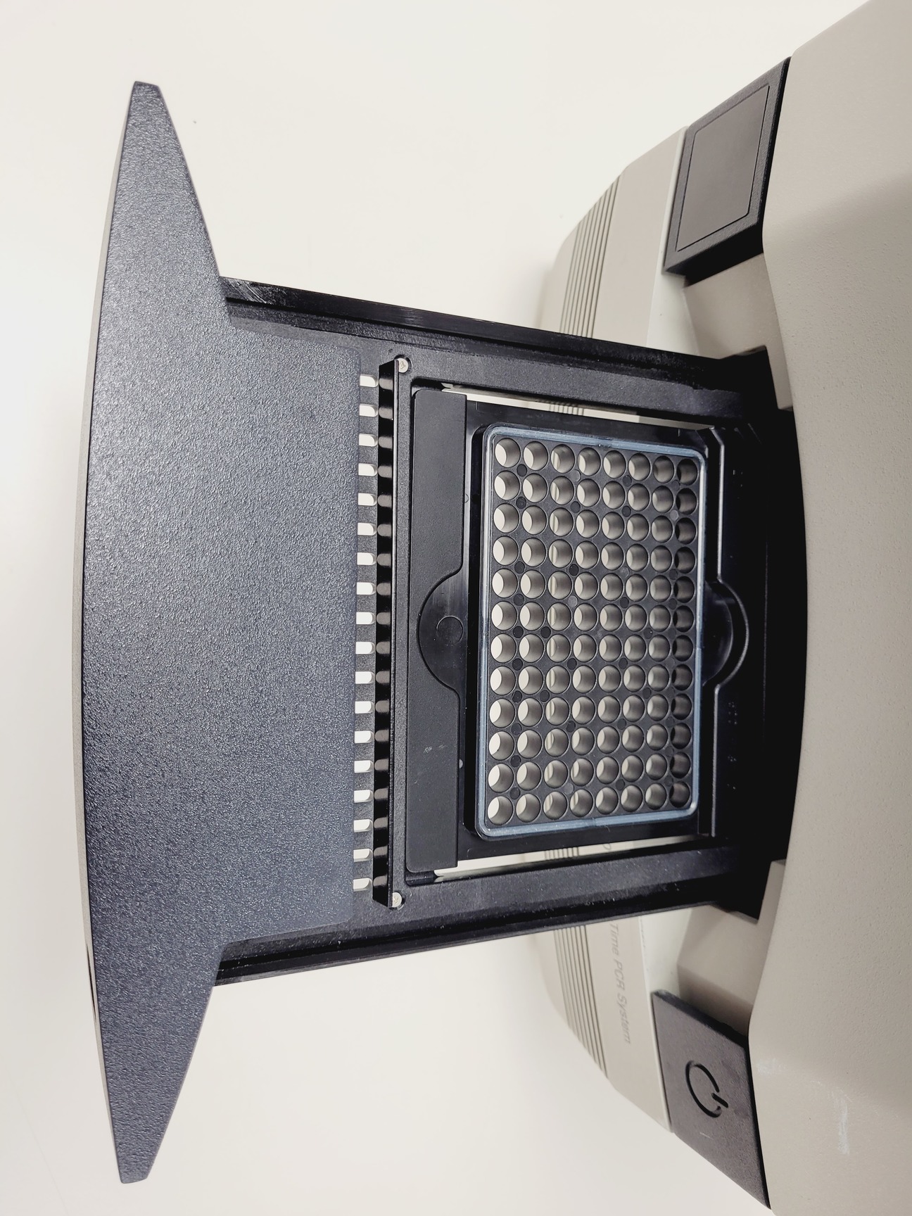 Image of Applied Biosystems AB 7500 Fast Real-Time PCR System with Dell PC & Software Lab