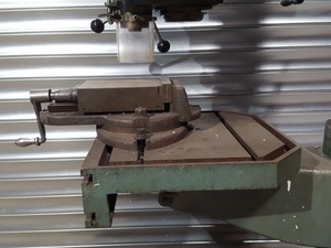 Thumbnail image of AB Arboga Maskiner Type E825 Pillar Drilling Machine 2780-1310rpm 3-Phase