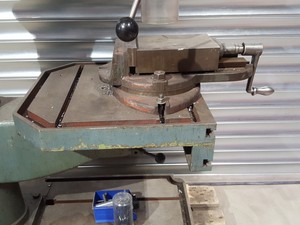 Thumbnail image of AB Arboga Maskiner Type E825 Pillar Drilling Machine 2780-1310rpm 3-Phase