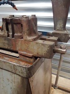 Thumbnail image of Rapidor Manchester Major Donkey Saw and Coolant Pump Industrial Saw Machine