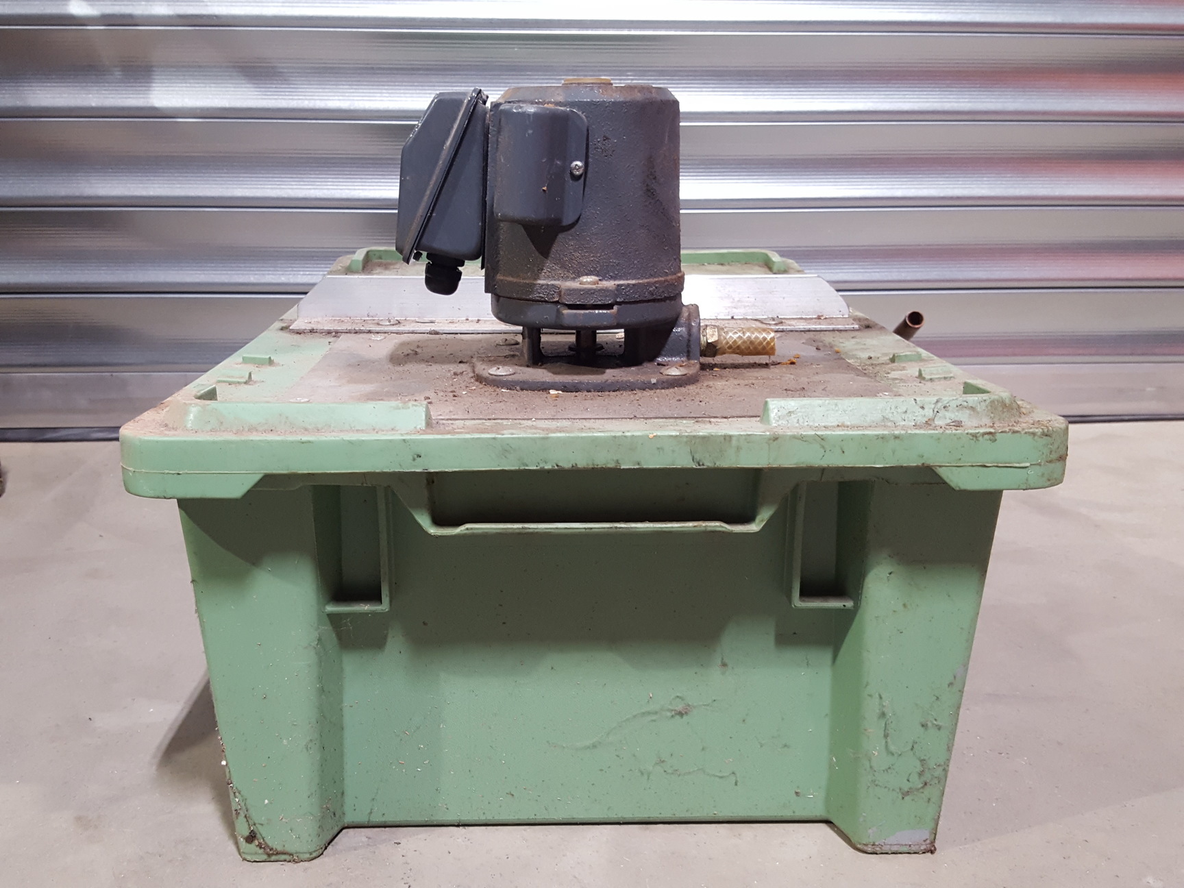 Image of Rapidor Manchester Major Donkey Saw and Coolant Pump Industrial Saw Machine