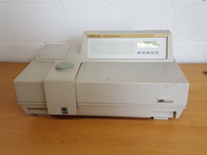 Thumbnail image of UNICAM PU 8625 UV/VIS Spectrometer PU 8625 Lab Spec