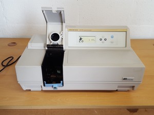 Thumbnail image of UNICAM 8625 UV/VIS Spectrometer Lab PU 8625 Spec