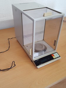 Image of A&D AND FR-200 Digital Precision Analytical Balance Weighing Scales Lab