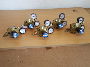 Thumbnail image of Lot of 5 GCE Multi-Stage Oxygen Gas Regulators 300bar 10bar E3CF Lab