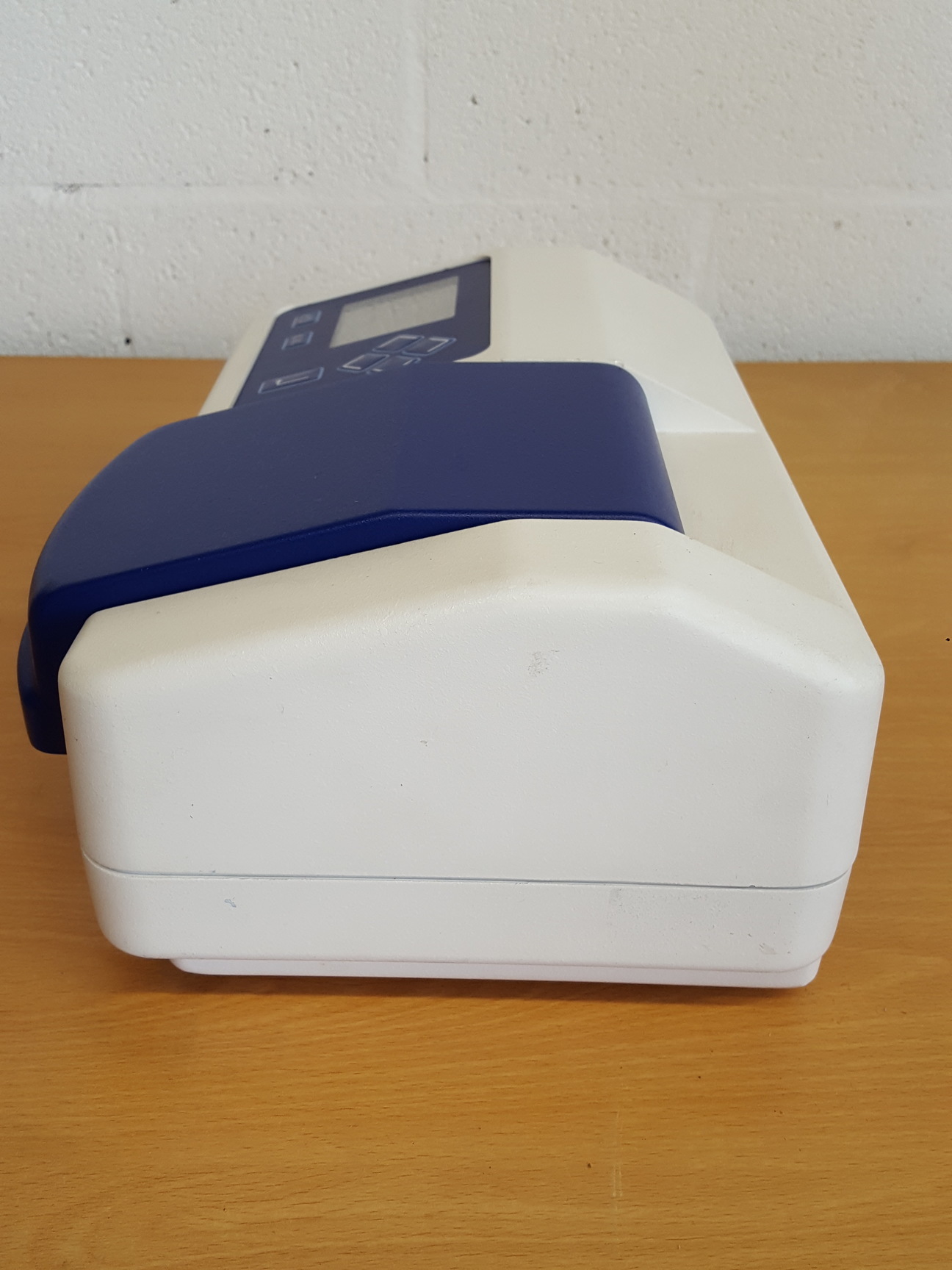 Image of JENWAY 6305 Lab Spectrophotometer Spectrometer