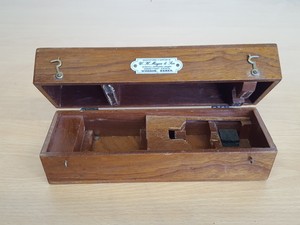 Thumbnail image of Vintage W.H.Mayes & Son John Bull Indicators Ltd  2P Strain Gauge Gage 