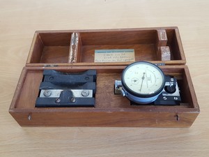 Thumbnail image of Vintage W.H.Mayes & Son John Bull Indicators Ltd  2P Strain Gauge Gage 