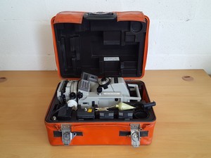 Thumbnail image of Sokkia/Sokkisha Set 4B Digital Total Station With Tripod for Surveying Lab