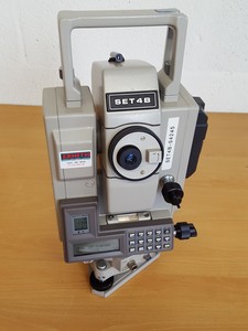 Thumbnail image of Sokkia/Sokkisha Set 4B Digital Total Station With Tripod for Surveying Lab