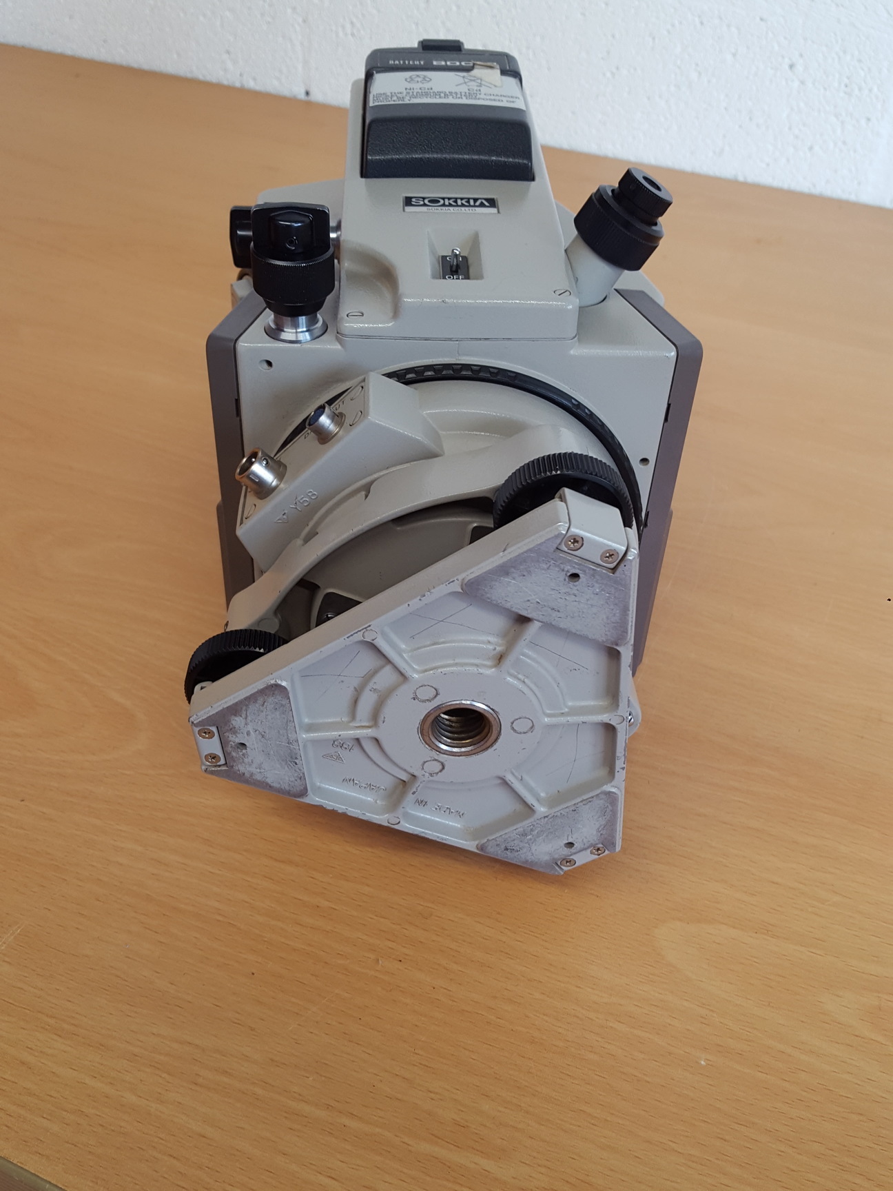 Image of Sokkia/Sokkisha Set 4B Digital Total Station With Tripod for Surveying Lab