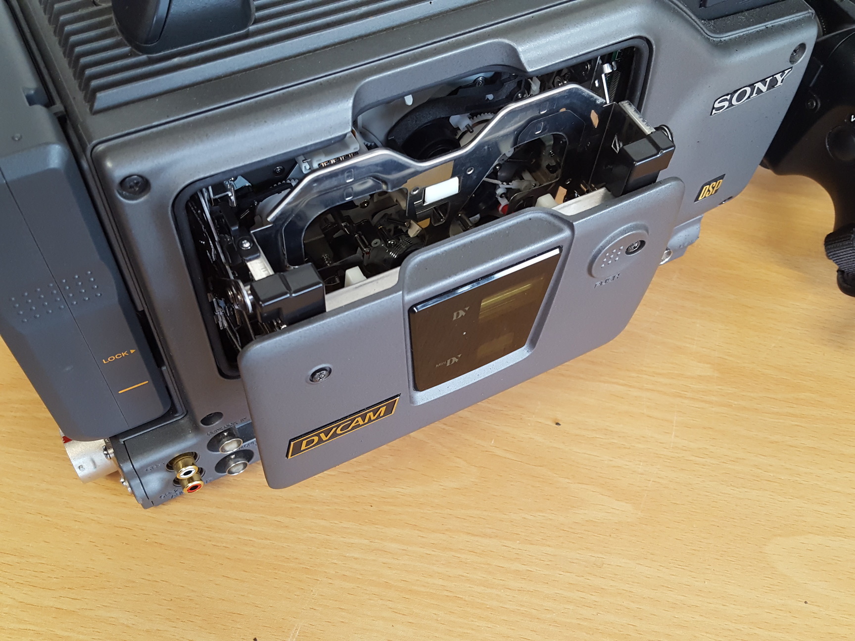 Image of SONY DSR-300P Digital Camcorder + Batteries, Charger, Bag 