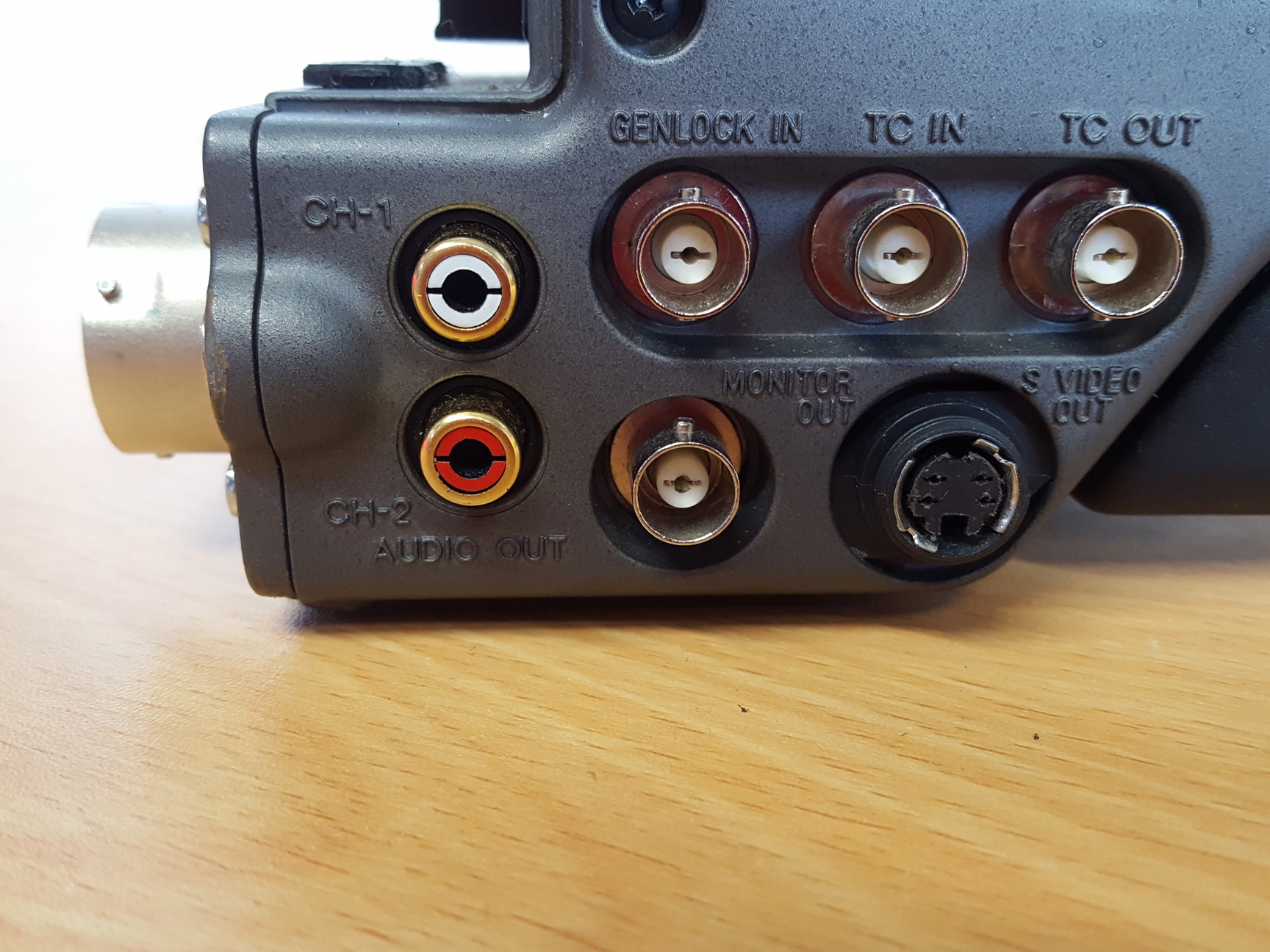 Image of SONY DSR-300P Digital Camcorder + Batteries, Charger, Bag 