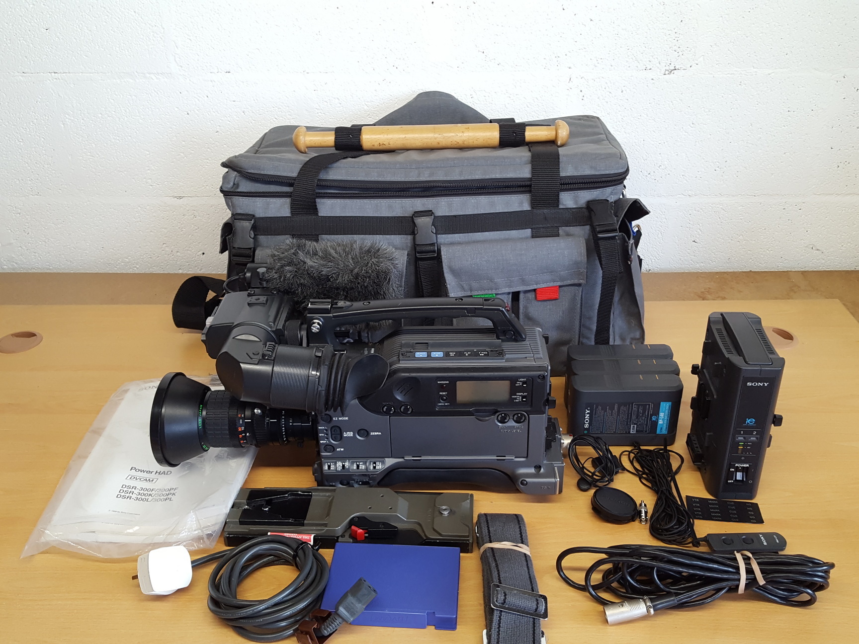 Image of SONY DSR-300P Digital Camcorder + Batteries, Charger, Bag 