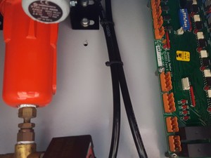 Thumbnail image of Domnick Hunter Nitrogen Generator G4510E Lab