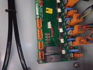 Thumbnail image of Domnick Hunter Nitrogen Generator G4510E Lab