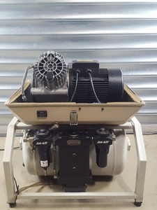 Thumbnail image of Jun-Air 2000 Oil-Less Air Silent Compressor Lab