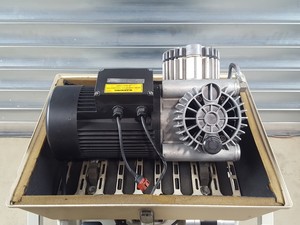 Thumbnail image of Jun-Air 2000 Oil-Less Air Silent Compressor Lab