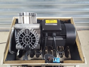 Thumbnail image of Jun-Air 2000 Oil-Less Air Silent Compressor Lab