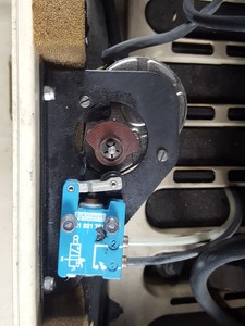 Thumbnail image of Jun-Air 2000 Oil-Less Air Silent Compressor Lab