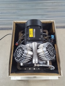 Thumbnail image of Jun-Air 2000 Oil-Less Air Silent Compressor Lab