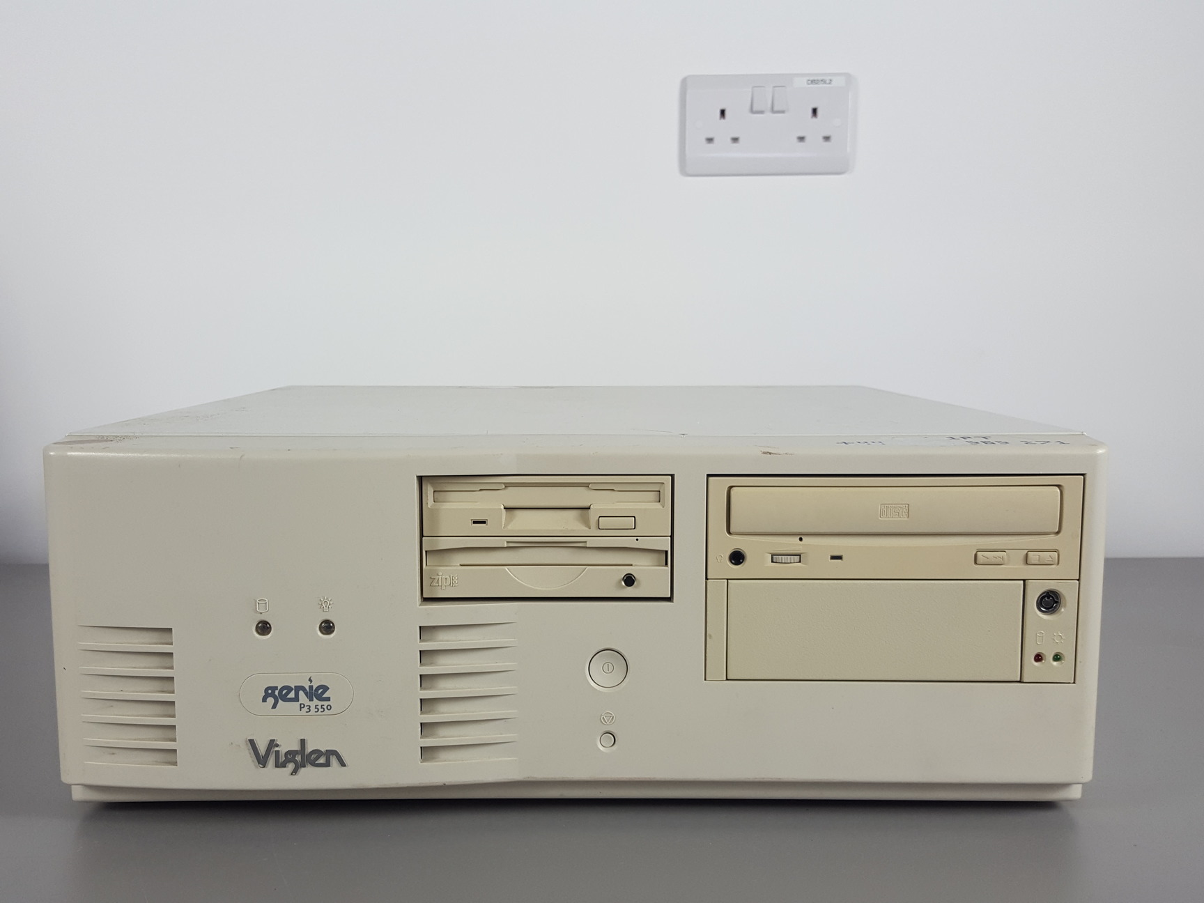 Image of Viglen Genie P3 550 PC with Foster & Freeman VCS2000 Control Software Lab