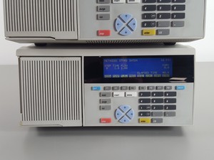 Thumbnail image of Perkin Elmer Series 200 HPLC System - Pumps, Autosampler, Mixer & Manuals Lab