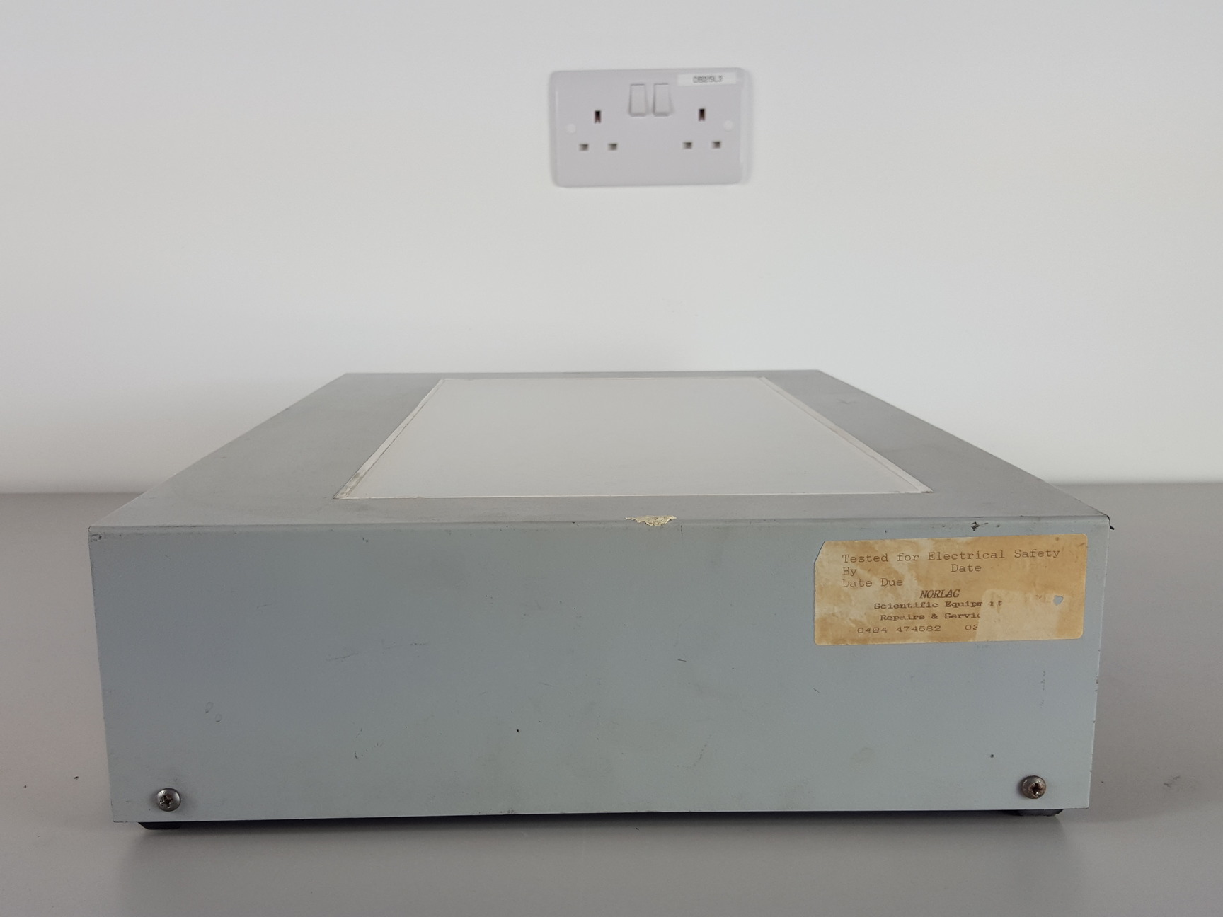 Image of Sigma T2203 White Light Box X-Ray Viewing Transilluminator Model 16-3702 Lab