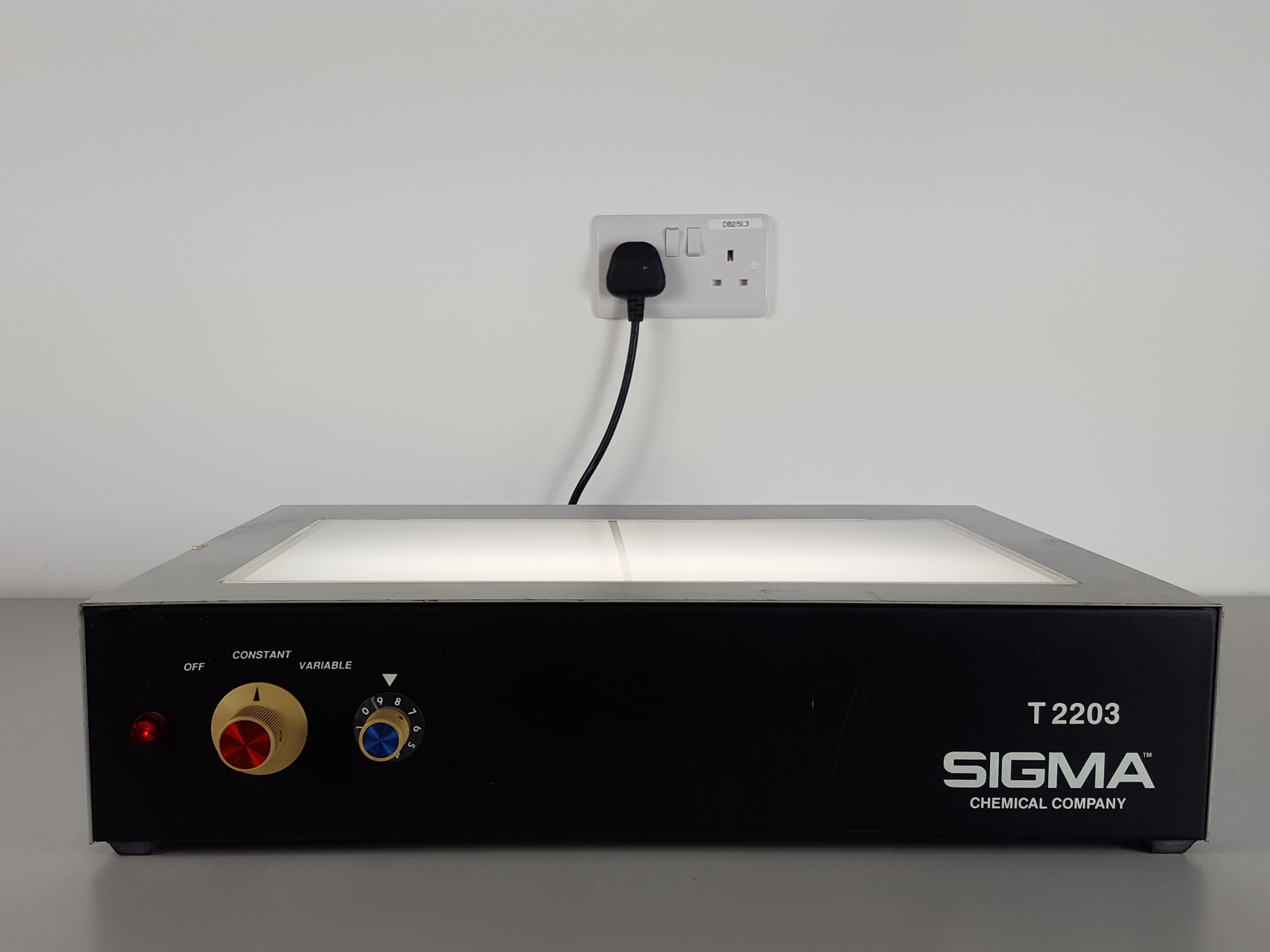Image of Sigma T2203 White Light Box X-Ray Viewing Transilluminator Model 16-3702 Lab