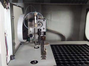 Thumbnail image of Perkin Elmer 200 Series HPLC System - UV/VIS Detector, Pump, AutoSampler Lab