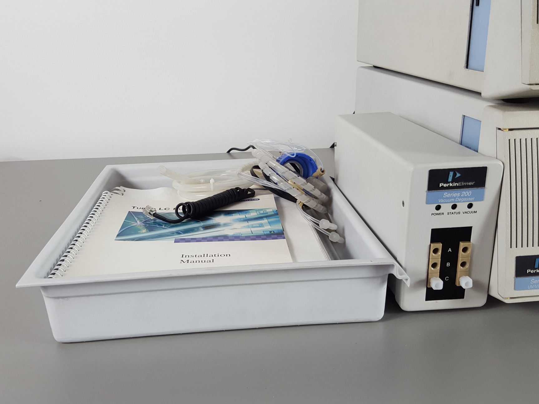 Image of Perkin Elmer 200 Series HPLC System - UV/VIS Detector, Pump, AutoSampler Lab
