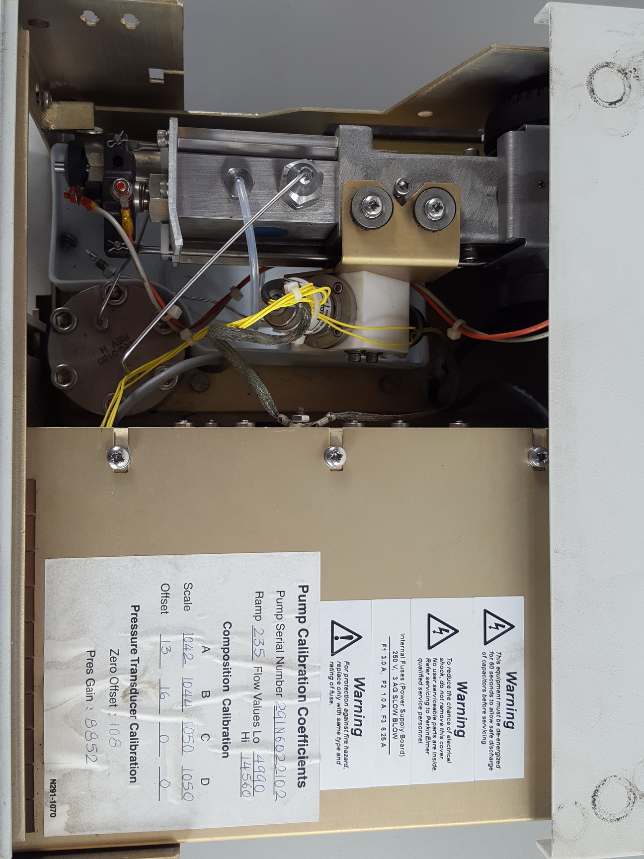 Image of Perkin Elmer 200 Series HPLC System - UV/VIS Detector, Pump, AutoSampler Lab