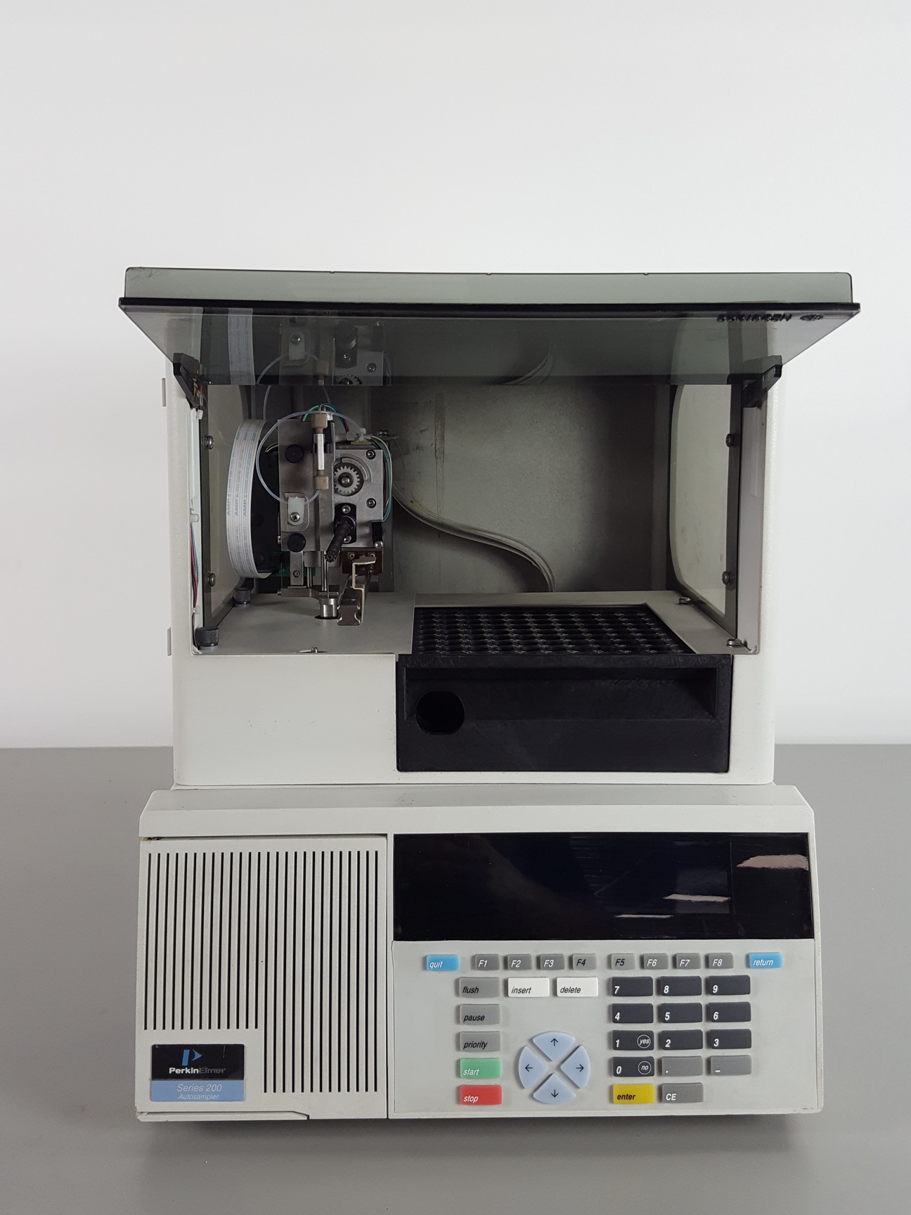 Image of Perkin Elmer 200 Series HPLC System - UV/VIS Detector, Pump, AutoSampler Lab
