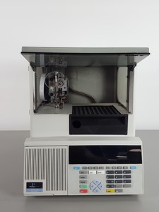 Thumbnail image of Perkin Elmer 200 Series HPLC System - UV/VIS Detector, Pump, AutoSampler Lab