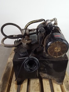 Thumbnail image of Occo Coolers Ltd Hydraulic Oil Cooling Unit & Electrodrives Ltd D90L Pump  Lab