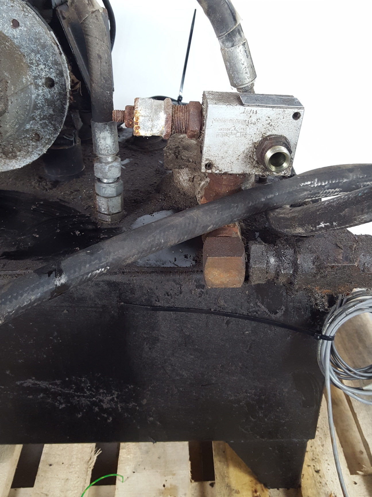 Image of Occo Coolers Ltd Hydraulic Oil Cooling Unit & Electrodrives Ltd D90L Pump  Lab